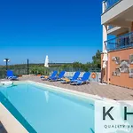 Aneiac Villa *